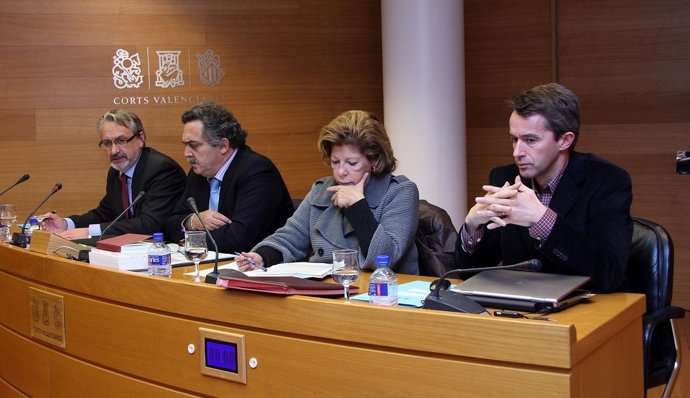 Joaquín Vañó en una comisión de las Corts