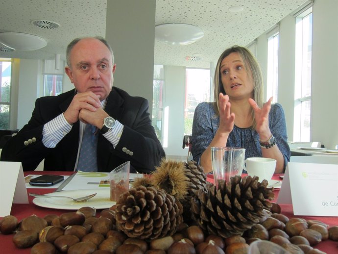 El presidente de Confemadera, Elier Ojea, y la secretaria general, Ana Oróns