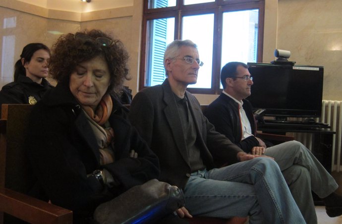 Elisabeth Diéguez, Bartomeu Vicens y Miquel Nadal