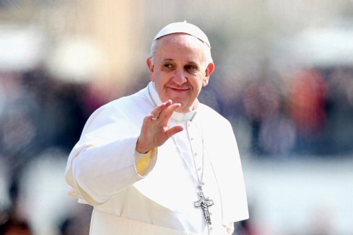 VATICAN CITY, VATICAN - MARCH 27:  Pope Francis greets the crowd as he drives ar
