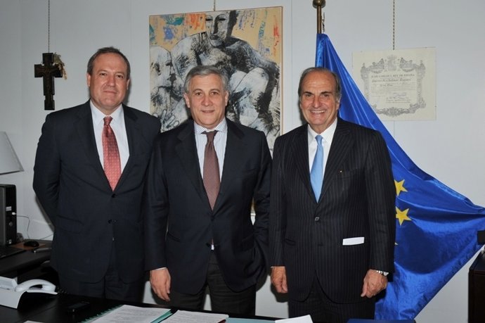 Jesús Terciado, con el vicepresidente de la CE, Antonio Tajani