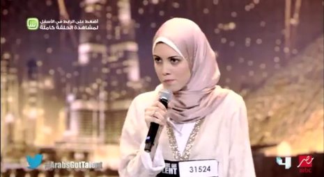 La primera rapera con velo en 'Arab's got talent'
