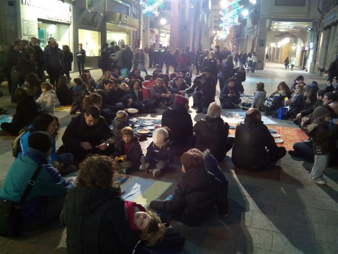 Protesta por las becas comedor en Lleida