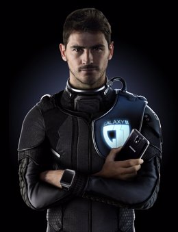 Iker Casillas con el Galaxy 11