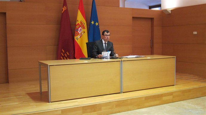 José Ballesta en rueda de prensa