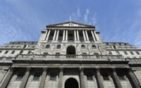 El Banco de Inglaterra mantiene tipos y no añade nuevos estímulos