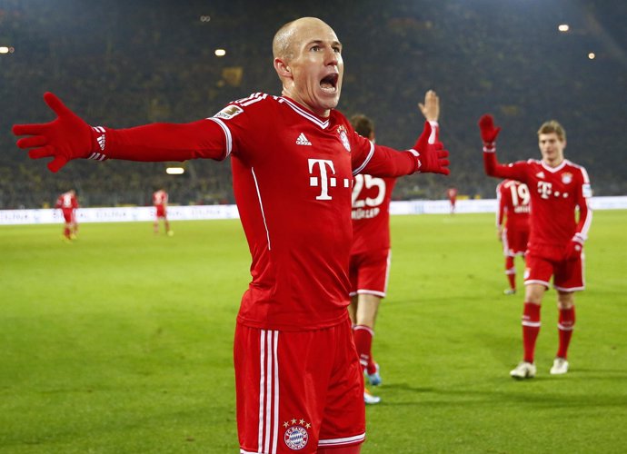 Arjen Robben celebra un gol con el Bayern