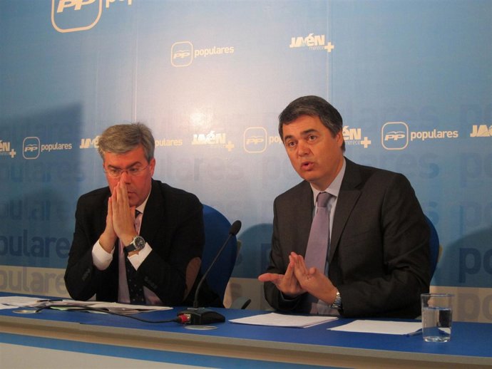 Fernández de Moya y Rojas abordan la situación de la dependencia.