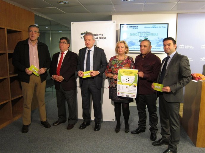 Presentación tornoe 'La Rioja juega al fútbol en Colombia por la paz'