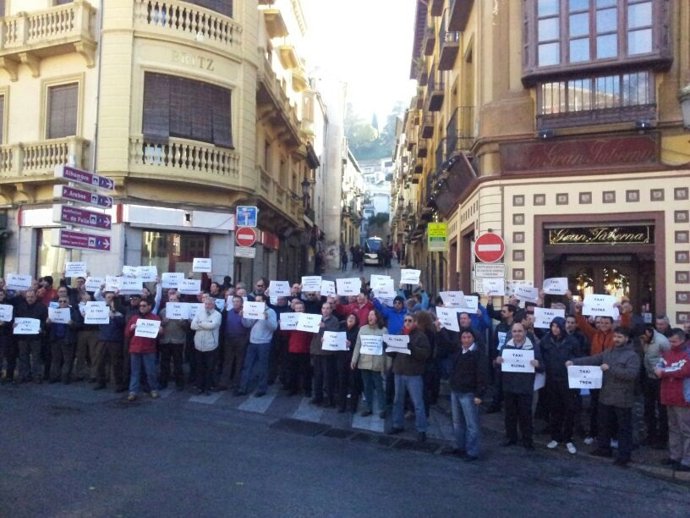 Protesta de la Gremial del Taxi de Granada