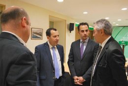 Ruiz Espejo y Pérez, en la presentación de la campaña de donación de sangre.