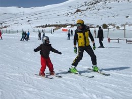 Esquiadores en Alto Campoo