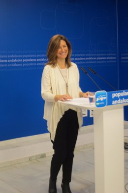 Alicía Martínez en rueda de prensa en la sede el PP-A
