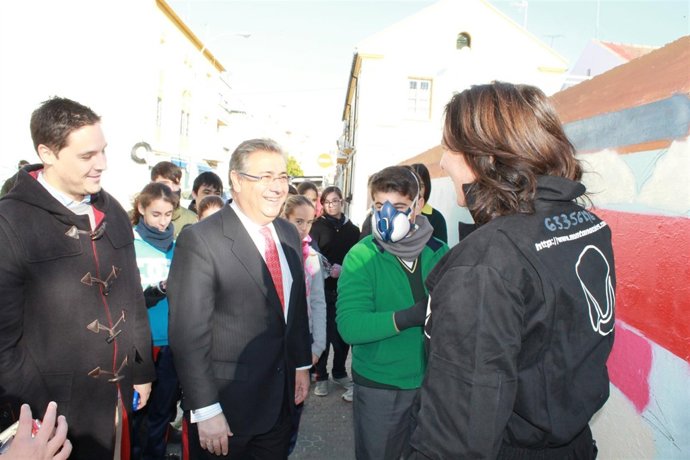 Visita de Juan Ignacio Zoido a 'graffitis'