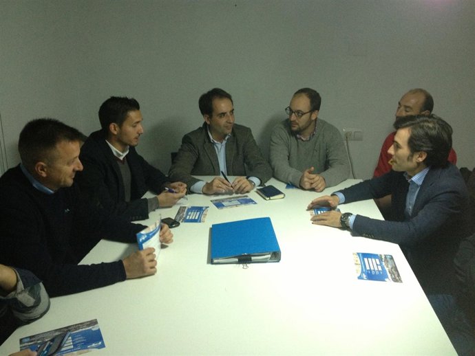 Saldaña durante la reunión