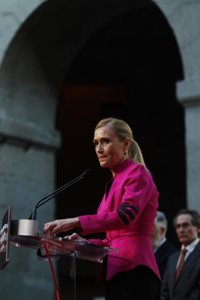 Cifuentes reconoce que la afluencia de público al centro de Madrid este fin de semana ha superado todas las previsiones