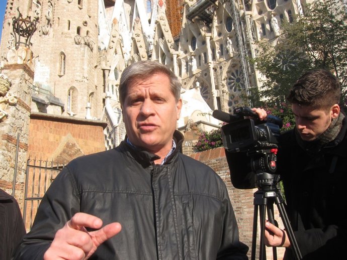 Alberto Fernández Díaz (PP) ante la Sagrada Família