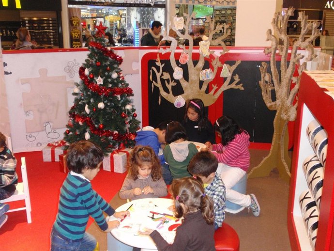 NP FOTOS 'La Vaguada Ofrece Numerosas Actividades Gratuitas Para Los Niños En Na