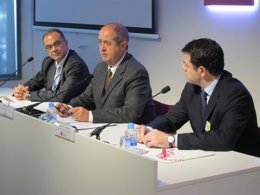 J.M.Desco (T-Systems Iberia) conseller F.Puig,Ó.Pallarols (Mobile World Capital)