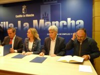 CCOO podría no recurrir el programa 'Empresa-Empleo' si generase empleo directo