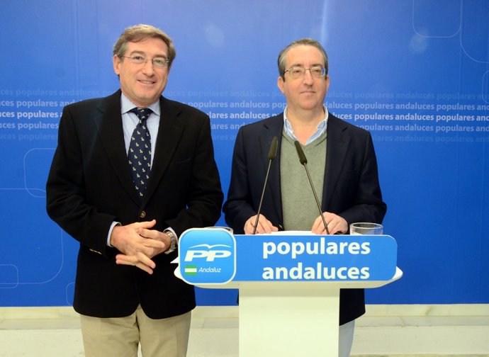 Salas y Carmona este lunes en rueda de prensa