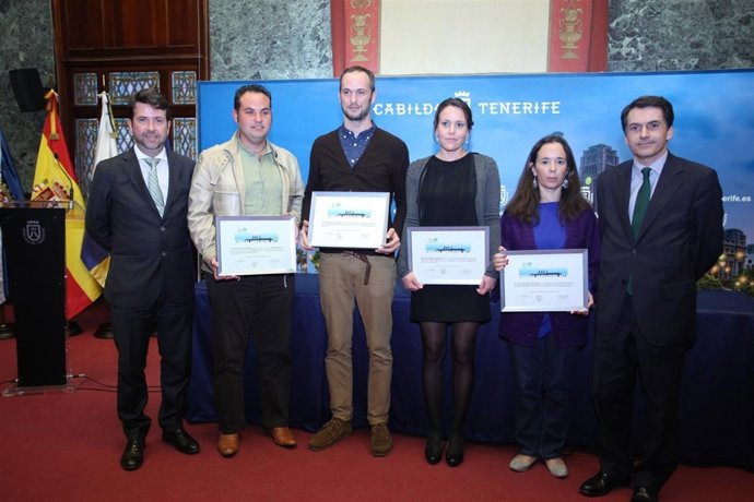 Alonso y Bethencourt, con los premiados
