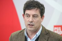 Besteiro advierte al PP de que "la respuesta es no" si el recorte de escaños se hace "sí o sí" y pide una reforma amplia