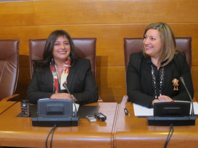 Las diputadas del PRC Rosa Valdés y Alodia Blanco