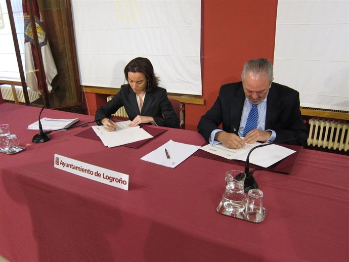 Gamarra y Nieto firman el convenio anual de servicios sociales