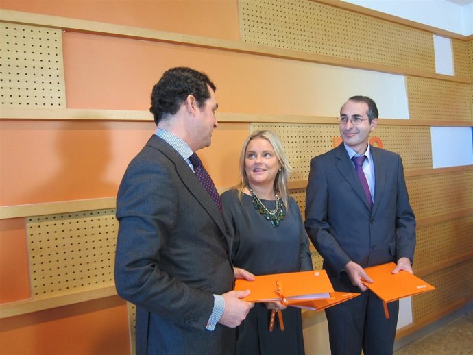 Leopoldo González-Echenique, Mari Mar Blanco y Fernando Suárez