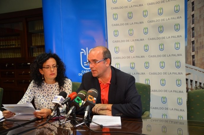 Nieves Rosa Arroyo y Anselmo Pestana