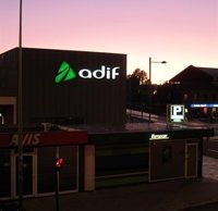 Adif dice que el acuerdo de movilidad de la compañía está actualmente en negociación