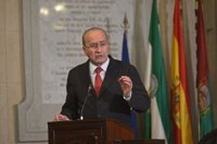 De la Torre dice a Zoido que "cada ciudad tiene sus elementos diferenciales y su personalidad"