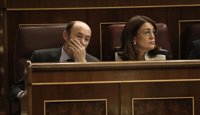 El PSOE pide la dimisión de Montoro tras los ceses en la Agencia Tributaria