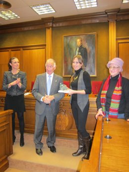 Entrega del premio Carmen de Burgos a María del Mar Gallego