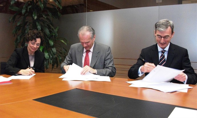 Idoia Nieves, José Manuel García y Felipe Pou.