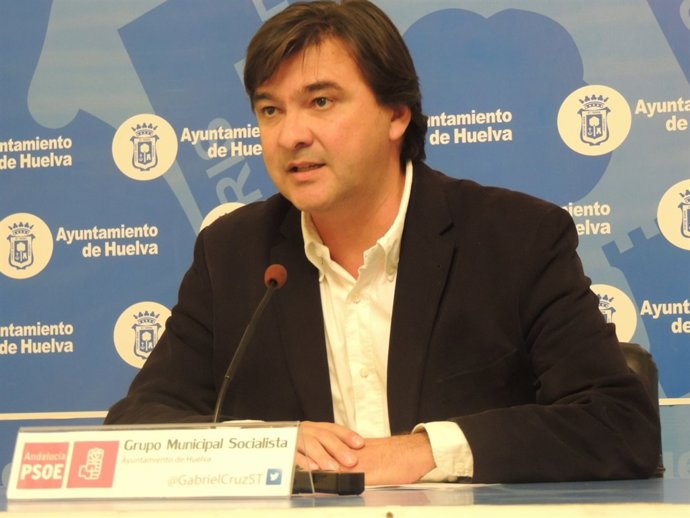 El portavoz del grupo municipal socialista en el Ayto de Huelva, Gabriel Cruz. 