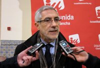 Llamazares acusa al Gobierno de ser "el autor material" del "crimen" contra el sistema público de pensiones