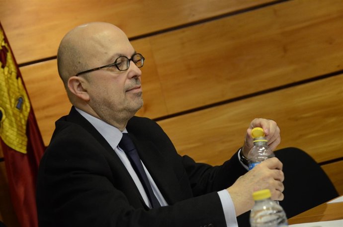 Nacho Villa en Comisión 5  