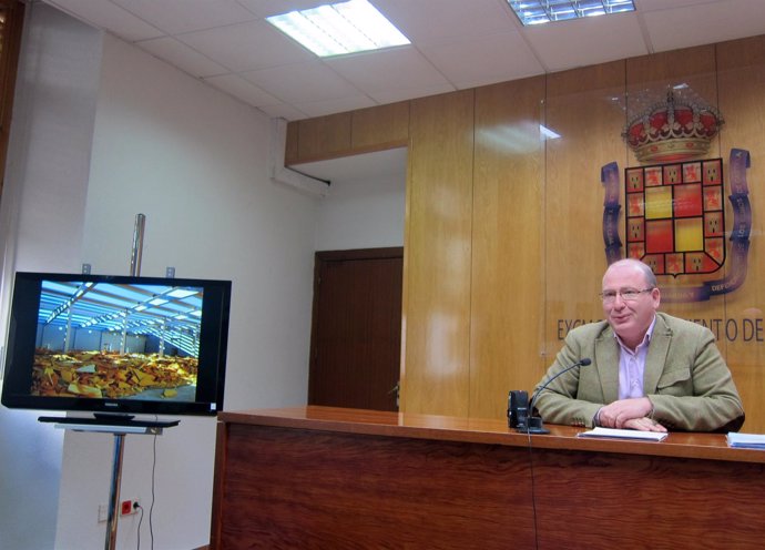 Márquez informa de la incoación del expediente de la planta de Dhul en Jaén.