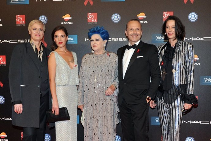 Lucía Dominguín desahuciada y alejada de su hermano, Miguel Bosé