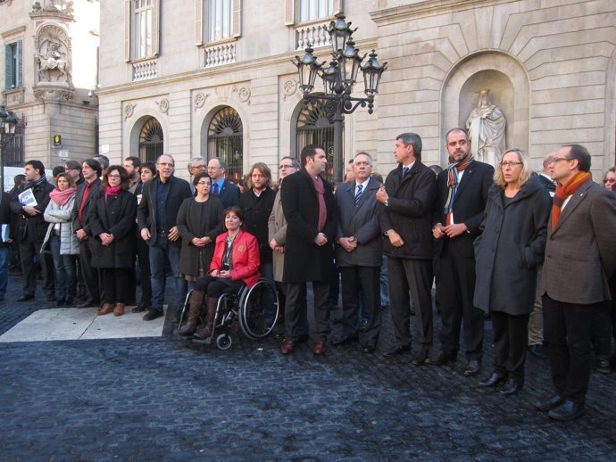Concentración en Barcelona contra la reforma local del Estado