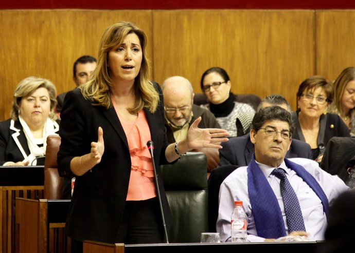 Susana Díaz en la sesión de control del Parlamento