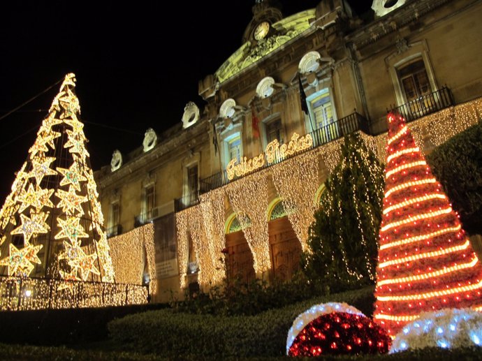 Iluminación navideña del Palacio Provincial de Jaén