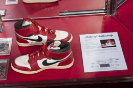 Zapatillas Nike Air Jordan firmadas por Michael Jordan