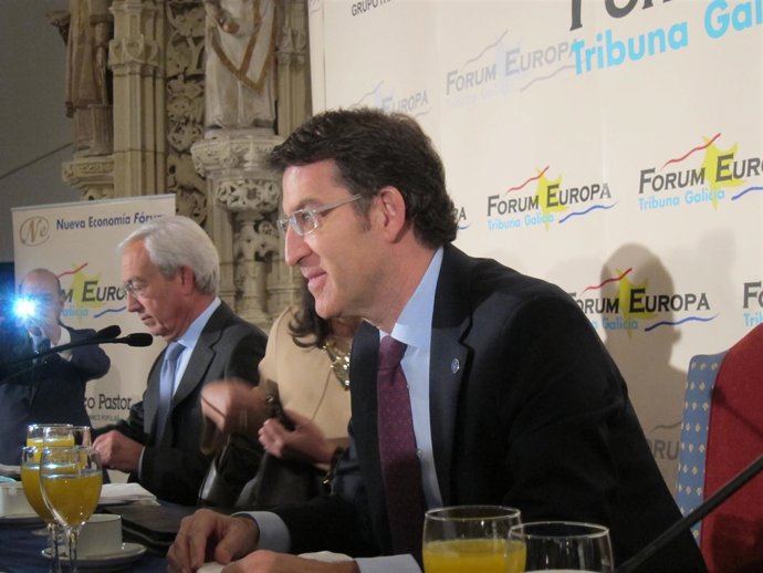 Feijóo, presidente de la Xunta, en el desayuno de Pilar Rojo