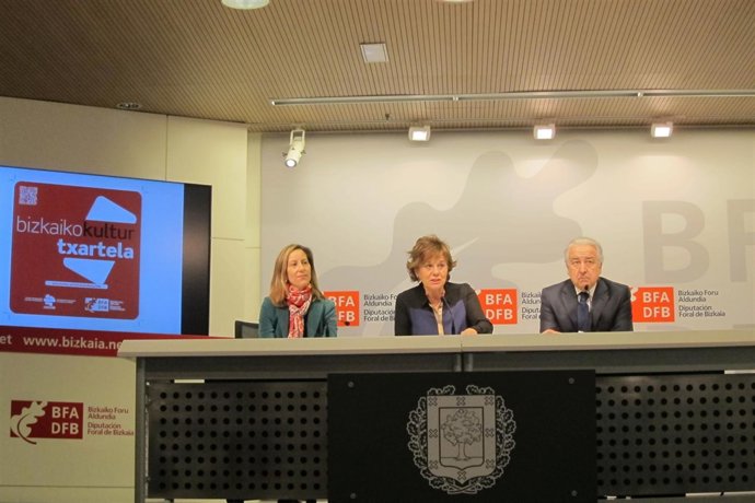 Inés Monguilot, Josune Ariztondo y Pedro Campo