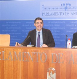 Mario Jiménez, este viernes en rueda de prensa