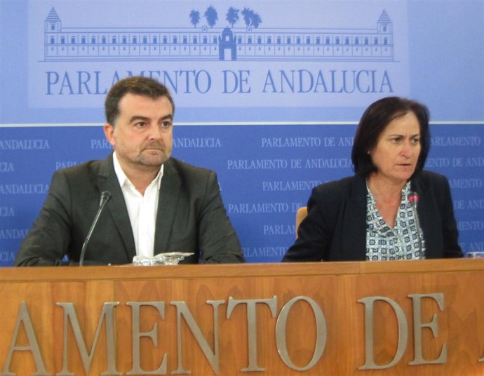 Antonio Maíllo y Rosalía Martín, hoy en rueda de prensa