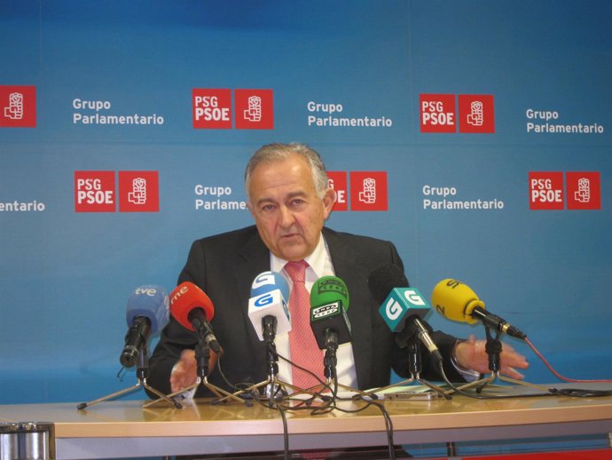 El portavoz parlamentario del PSdeG, José Luis Méndez Romeu